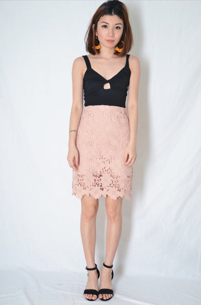 CHRISTY LACE PENCIL SKIRT IN BLUSH